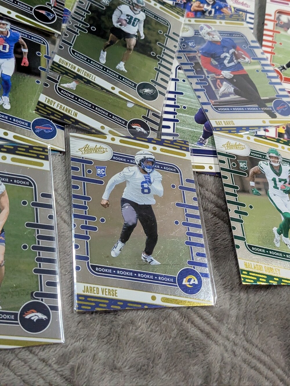 Drake Maye Yellow Rookie Football Card - Picture 3 of 6